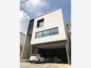 Casa en Venta en Lomas del Paseo, Monterrey, Nuevo León