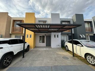 CASA EN RENTA, CAMPO REAL, ZAPOPAN, JAL.