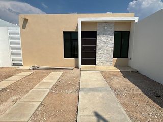 CASA EN RENTA DE UN PISO PARA ESTRENAR.
