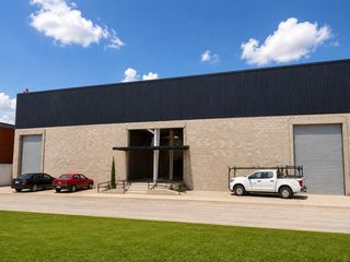 Bodega Comercial en Renta en Periférico y Avenida Alejandra, San Pedro Cholula.