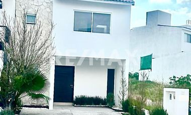VENTA CASA EN PEDREGAL DE SCHOENSTATT, CORREGIDORA QUERETARO