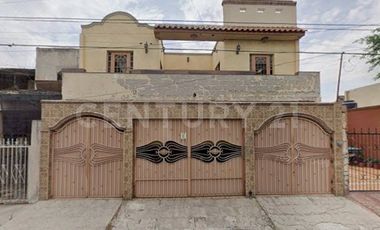 Casa En Venta en Colonia El Carmen, Guadalajara.