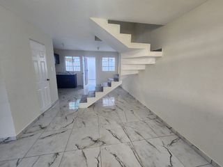 Casa en Venta en Praderas de la Gloria, Tijuana!