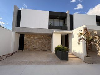 EN VENTA, CASA EN CHOLUL FAMILY RESIDENCES YUCATAN
