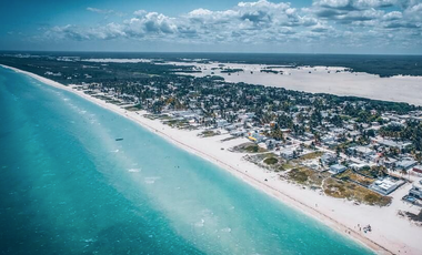 Terreno en venta en Sisal Hunucma Yucatan, segunda fila, a 400 m. de la Playa