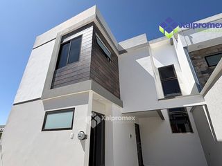 Coatepec Casa en Venta en Fraccionamiento Privado