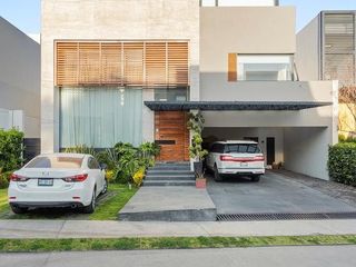 CASA EN CUMBRES DE SANTA FE