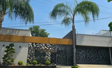 Casa en venta en Las Cumbres, Monterrey, Nuevo León