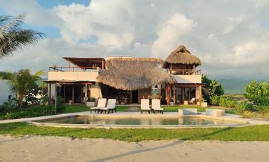 Casa Lyuu — Residencia Pie de Playa en Palmarito