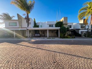 CASA EN RENTA EN LAGO DE CHAPALA, CUMBRES DEL LAGO