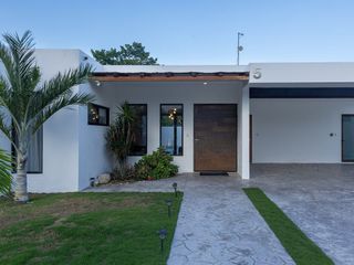 Casa en renta en privada Blue Cedar