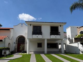 Casa en renta en Valle Real