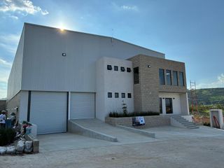 SE RENTA BODEGA NUEVA EN CONJUNTO INDUSTRIAL SAN VICENTE