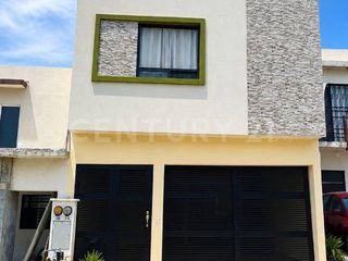 CASA RENTA PRIVADAS PONIENTE, SANTA CATARINA, NUEVO LEON