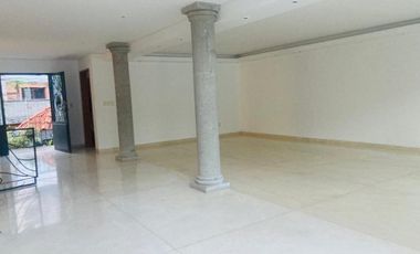 Casa en Venta Tecamachalco, con jardín y terrazas