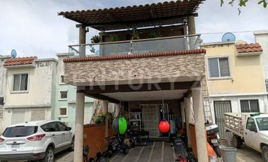 Casa En Venta En Hacienda Santa Fe, Tlajomulco.