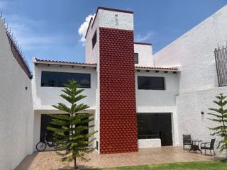 CASA EN RENTA EN PARQUES DE LA HERRADURA