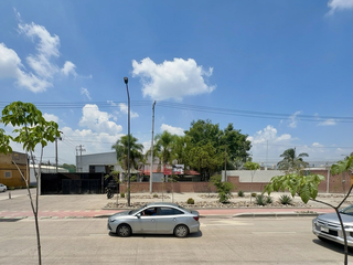 BODEGA RENTA 2,000  M2 PERIFERICO SUR Y ADOLPH HORN, ANDEN AMPLIAS OFICINAS TLAQ