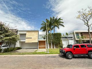 CASA RENTA AMUEBLADA VILLA LA CIMA ZAPOPAN