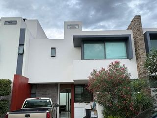 Casa en renta en San Juan de Ocotán
