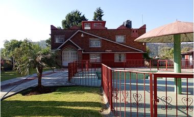 CASA EN VENTA / PIPIOLTEPEC /VALLE DE BRAVO