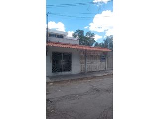 CASA EN VENTA VILLA DE LAS FLORES. Agracejos