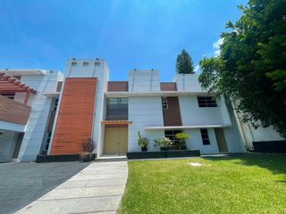CASA EN RENTA EN COLINAS DE SAN JAVIER