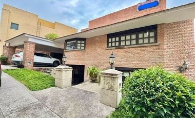 RESIDENCIA EN VENTA EN PRIVADA DE BOSQUE DE PALMITO