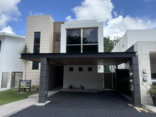 Residencial Cumbres Cancun, casa en venta o renta
