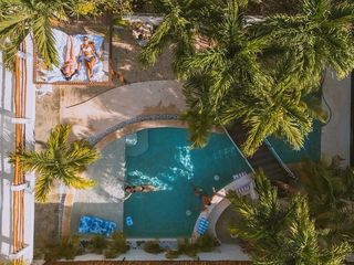 Villa Tropical con Alberca, Casa de Huéspedes e Historial de Rentas en La Veleta