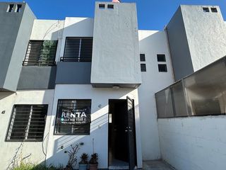 Renta | Casa en Colinas de California 2r 1.5b