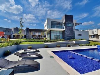 Casa en Renta dentro del Condominio Antalia Ambar, Zibatá