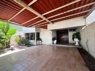 Casa y Local Comercial en Venta – Col. El Esterito, La Paz, B.C.S.