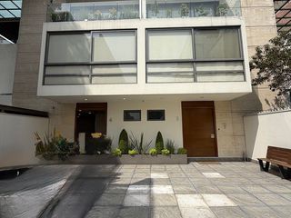 Hermosa Residencia en renta en Toriello Guerra