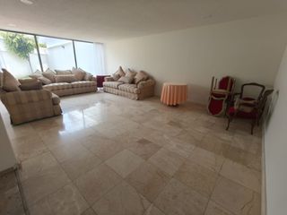 CASA EN RENTA AV.BOSQUES A UNOS MINUTOS DE UNIVERSIDAD ANAHUAC