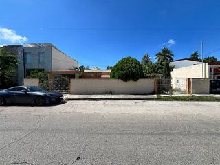CASA EN VENTA EN MÉRIDA YUCATÁN EN LA COLONIA MÉXICO A 200 MTS DE MONTEJO