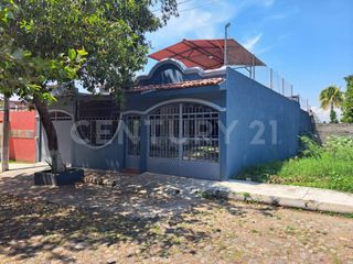 VENTA DE CASA UNA PLANTA EN EXCELENTE UBICACION