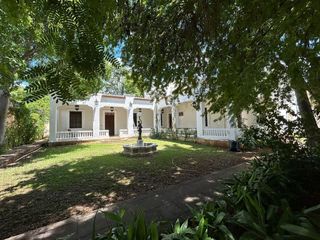 Casona en renta a una cuadra de la Avenida Colón