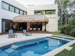 Exclusiva Residencia de Autor en Tulum Country Club