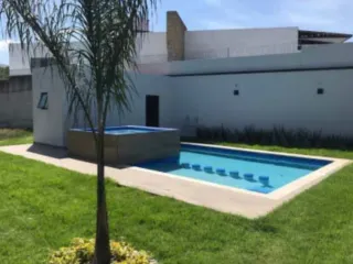 Terreno De 4,592m2 Con Una Casa Amueblada En Atlixco Cerca Del Corredor Gastronomico.