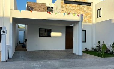 VENTA CASA EN TEMOZÓN  NORTE