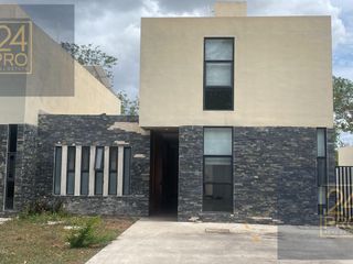 | Cómoda casa ubicada en privada Petra |