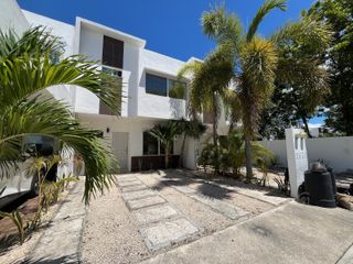 Renta  Casa amueblada  Chacah Privada en Olivos 3 Playa del Carmen P4663