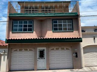 Se vende casa de 5 recámaras en fracc. Loma Dorada, Tijuana