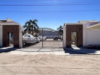 CASA EN VENTA  EN  COL. CÉNTRICA