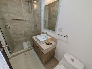 Casa en Venta en Zibatá | 3 Recámaras con Baño, Frente a Alberca, 216 m2