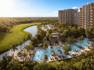 Departamento de lujo en VENTA de 3 recámaras con terraza en Playa del Carmen y campo de golf
