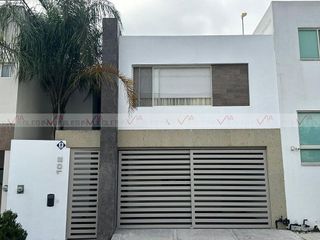 Cumbres Elite, Privada 1