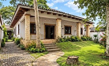 VENDO CASA EN FRACCIONAMIENTO CERRADO EN PEDREGAL DE LAS ANIMAS, XALAPA,  VER.