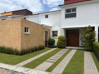 Casa en renta $15,500,00 en fraccionamiento, en San Andres Cholula, Pue
